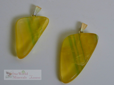 2 Fluorit Schmuckanhänger, mit Silberöse, Einzelstücke