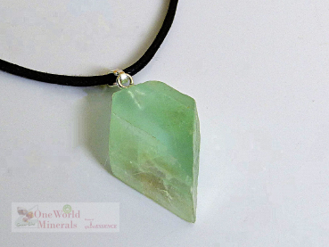 Fluorit Schmuckanhänger, mit Silberöse, handpoliert, Einzelstück