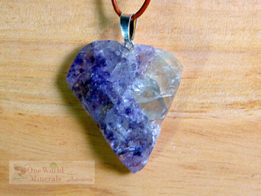 Preview: Fluorit Schmuckanhänger mit Silberöse,  handpoliert, ein Einzelstück