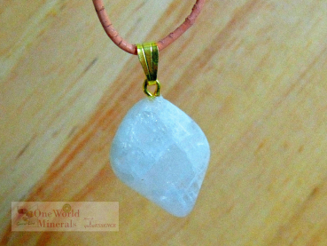 Mondstein, Schmuckanhänger mit Goldöse, Einzelstück