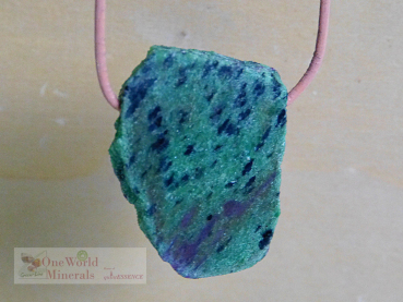 Preview: Rubin Zoisit - Anhänger, handgeschliffen - ein Einzelstück