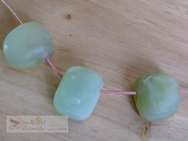 3 Serpentin Schmuckanhänger, Trommelsteine gebohrt