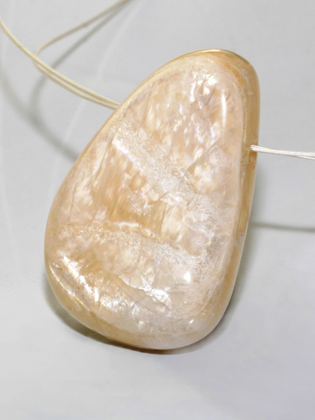 Mondstein Trommelstein-Anhänger, Tansania,  kein Blauschimmer