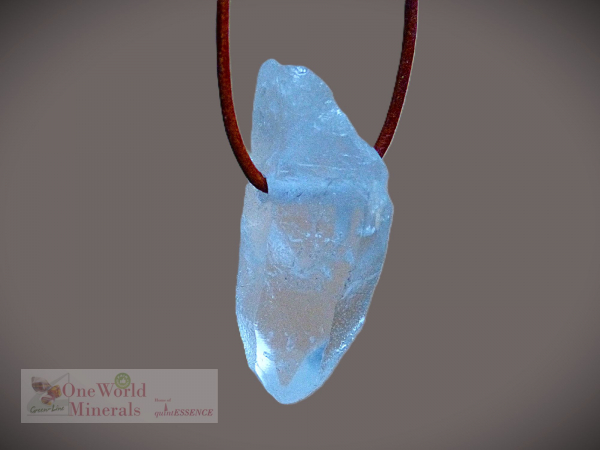 Himalaya Bergkristall-Doppelspitze,  gebohrt , Einzelstück