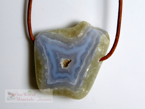 Chalcedon Schmuckanhänger , Einzelstück