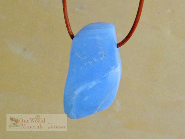 Chalcedon Schmuckanhänger gebohrt,  Einzelstück