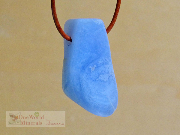 Chalcedon Schmuckanhänger gebohrt,  Einzelstück