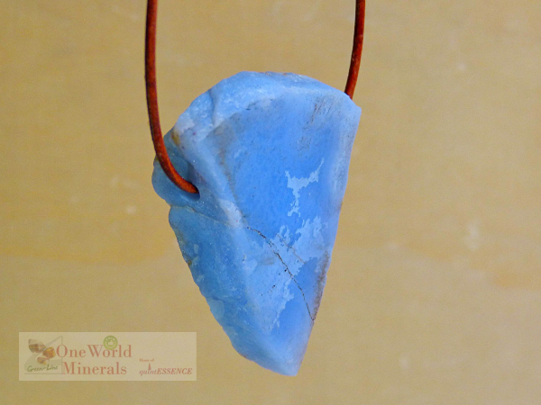 Chalcedon Schmuckanhänger - handgeschliffen,  Einzelstück