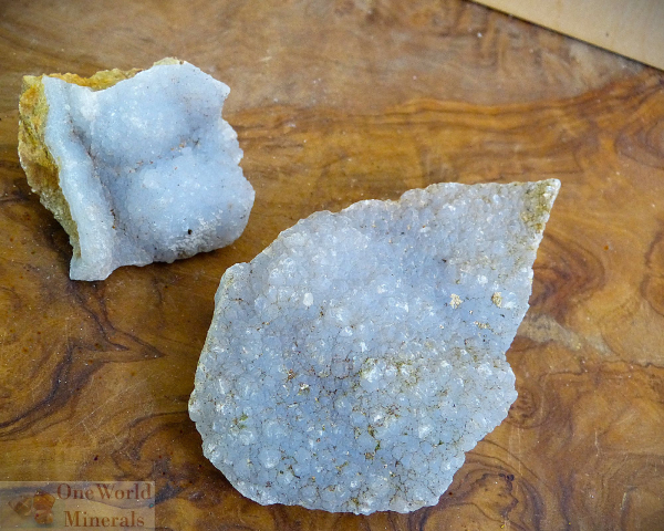 Chalcedon, 2 sehr schöne Rohsteine