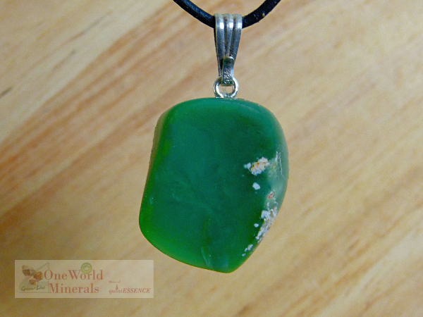 Chrysopras Schmuckanhänger mit Silberöse, Einzelstück