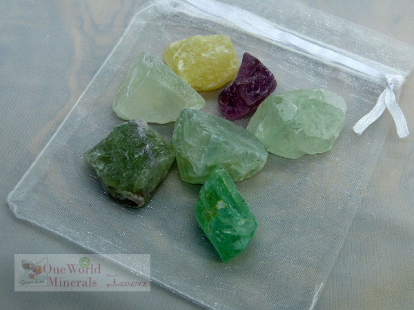 Fluorit Wassersteine im Organzabeutel  - quintESSENCE Wassersteine
