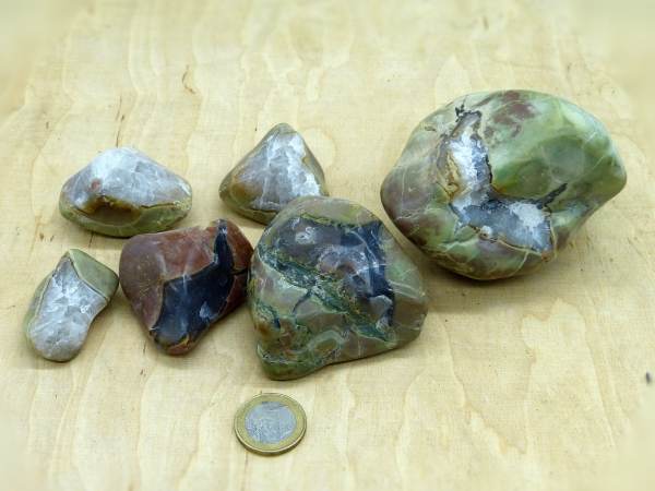 Thundereggs (Amulettsteine) Australien Mt. Hay, im Lot