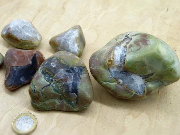 Thundereggs (Amulettsteine) Australien Mt. Hay, im Lot