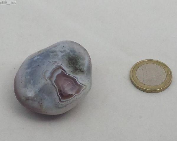 Größerer "redcore" Achat , "Nut", Botswana