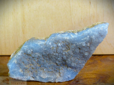 Chalcedon, kleiner, flacher Rohstein